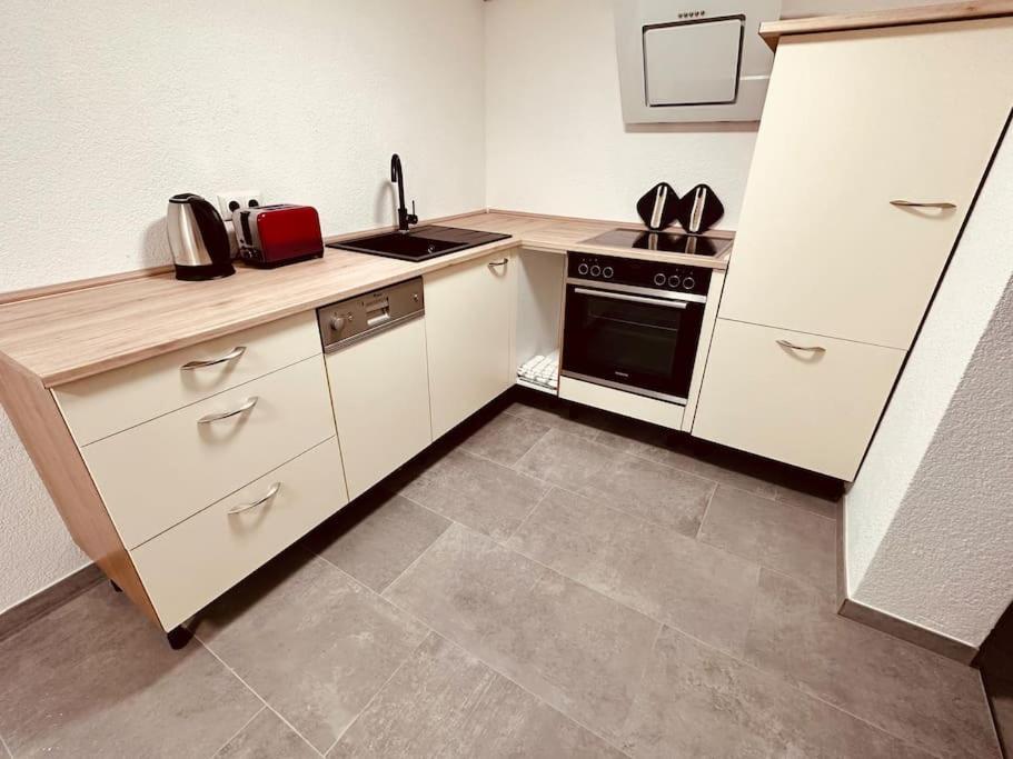 Gemuetliche Wohnung In Леверкузен Екстериор снимка